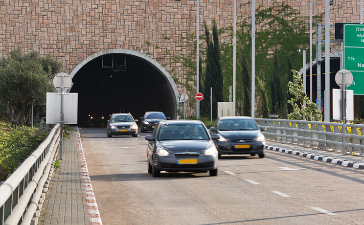 מנהרות הכרמל - יציאה מן המנהרה לכיוון קריות
