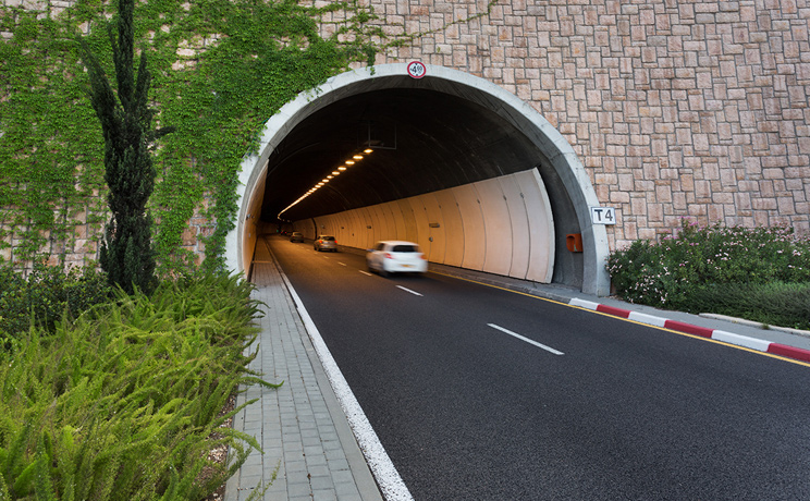 מנהרות הכרמל - כניסה למנהרה מכיוון קריות